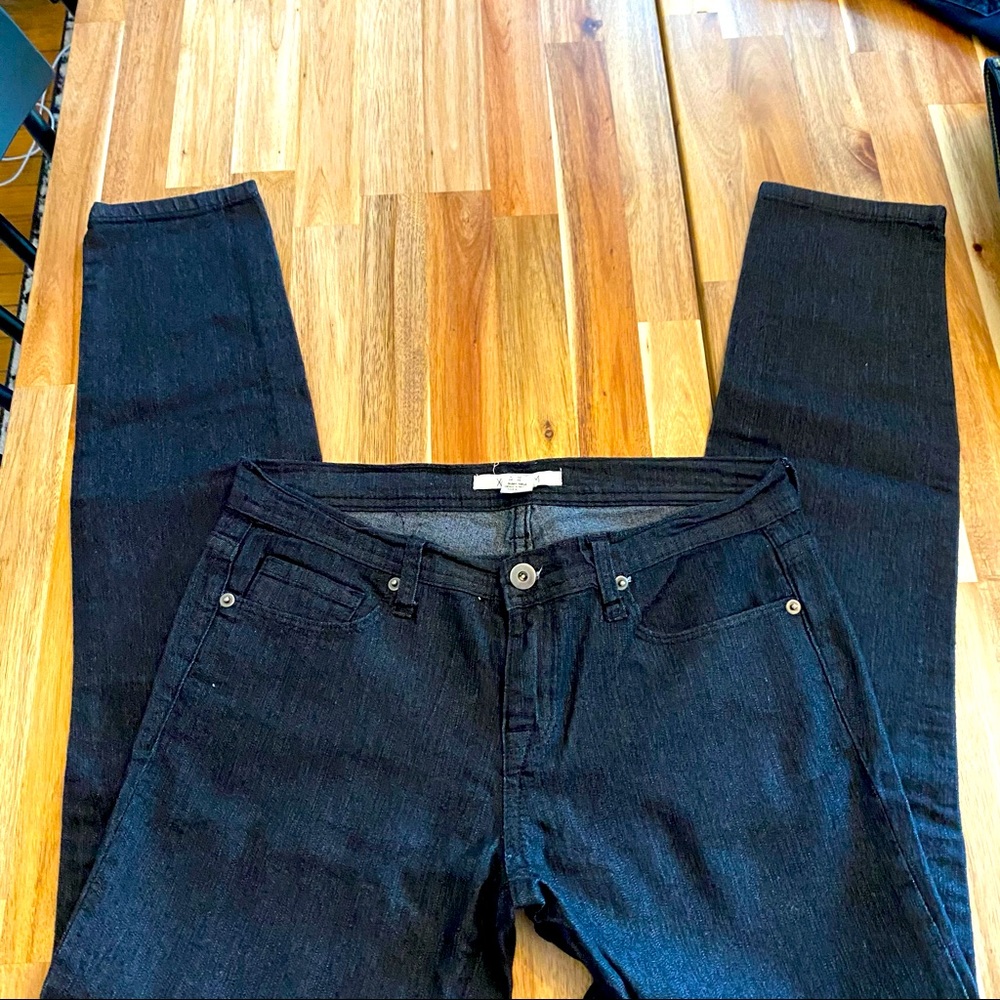 XXI DENIM BLACK SKINNY JEANS